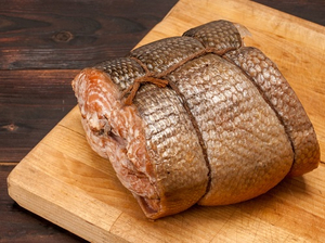 Лосось горячего копчения кусками